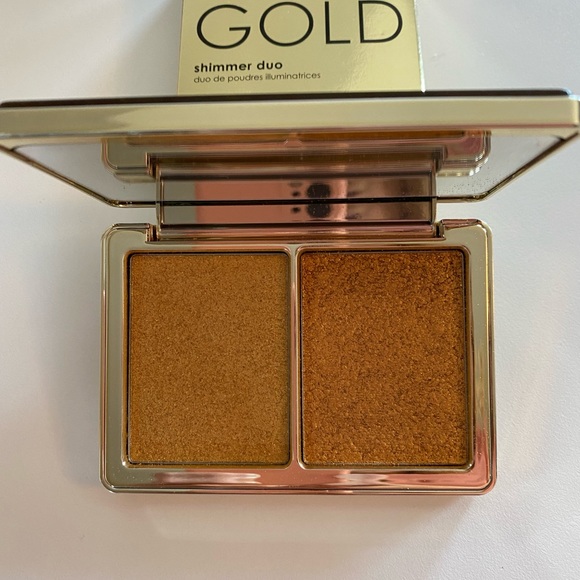 Natasha Denona glow gold highlighter pallet - Picture 4 of 7
